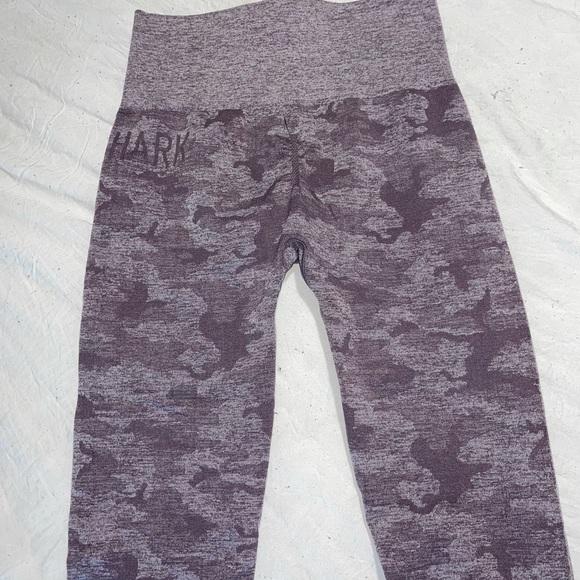 2 gymshark camo seamless sets - purple and green - Picture 12 of 16